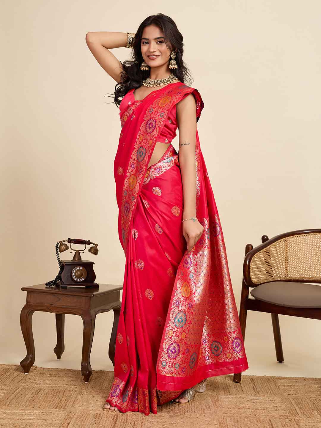 Urban Pallu Woven Design Silk Blend Party Saree