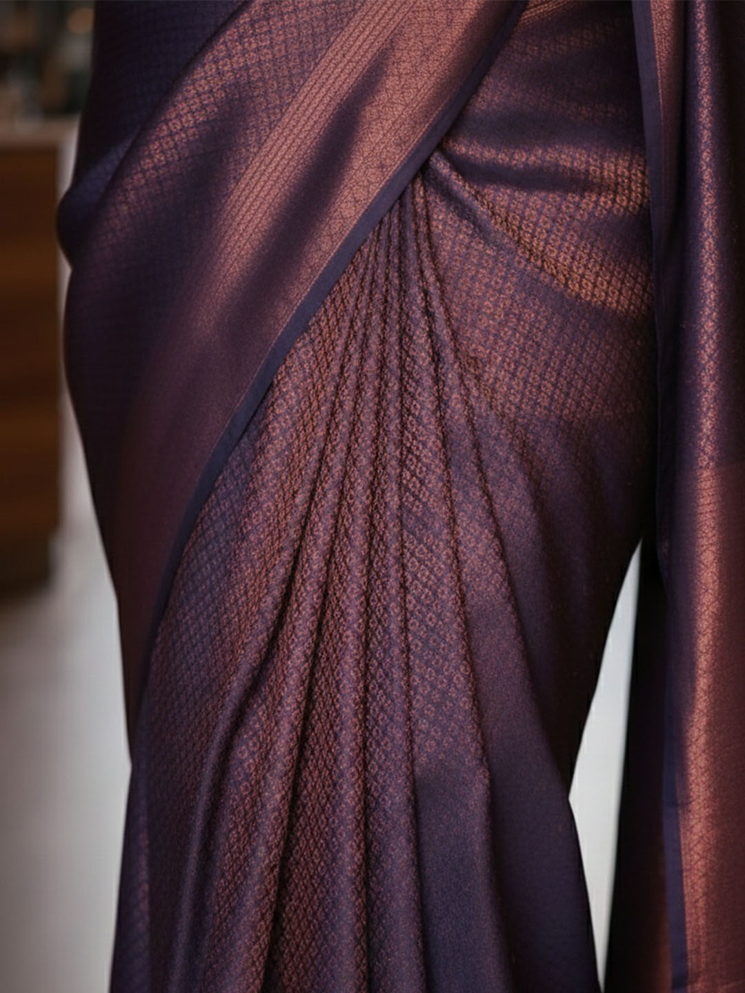 Urban Pallu Woven Design Silk Blend Traditional Saree