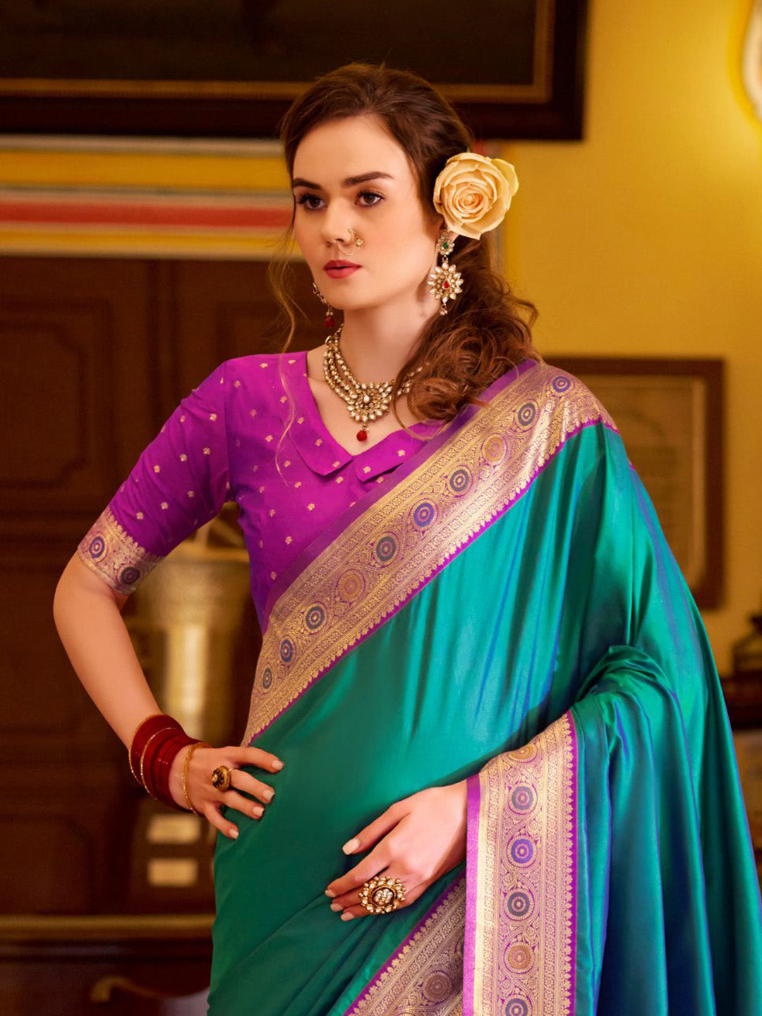 Urban Pallu Woven Design Silk Blend Daily Saree