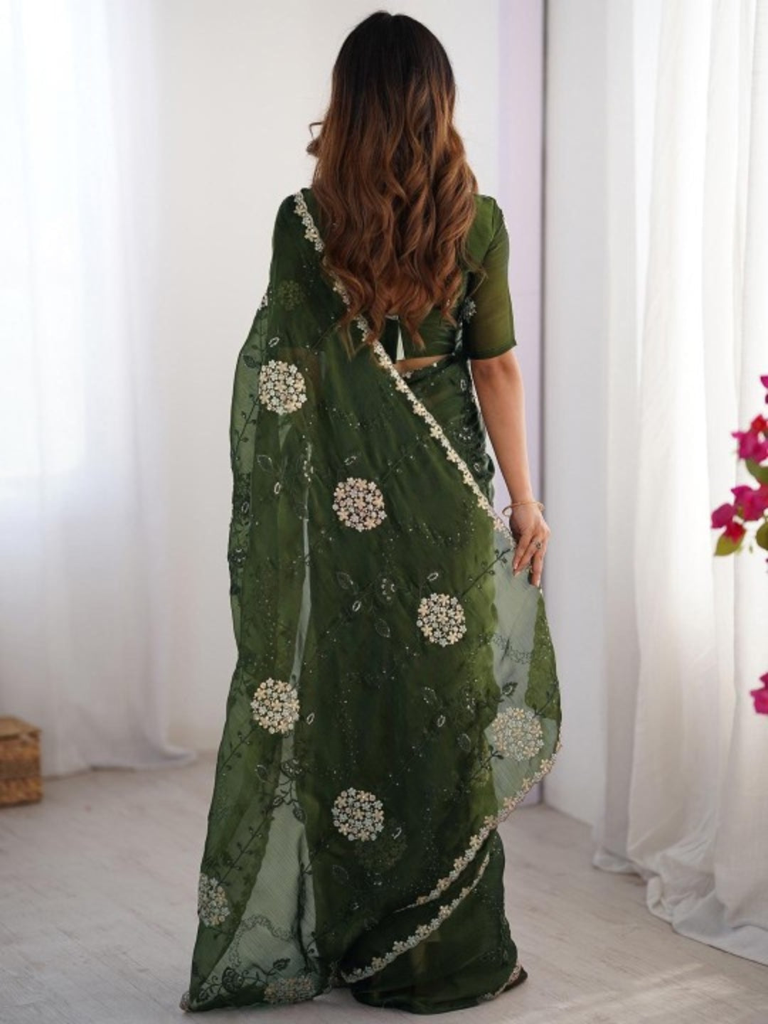 Urban Pallu Embroidered Tissue Festive Saree