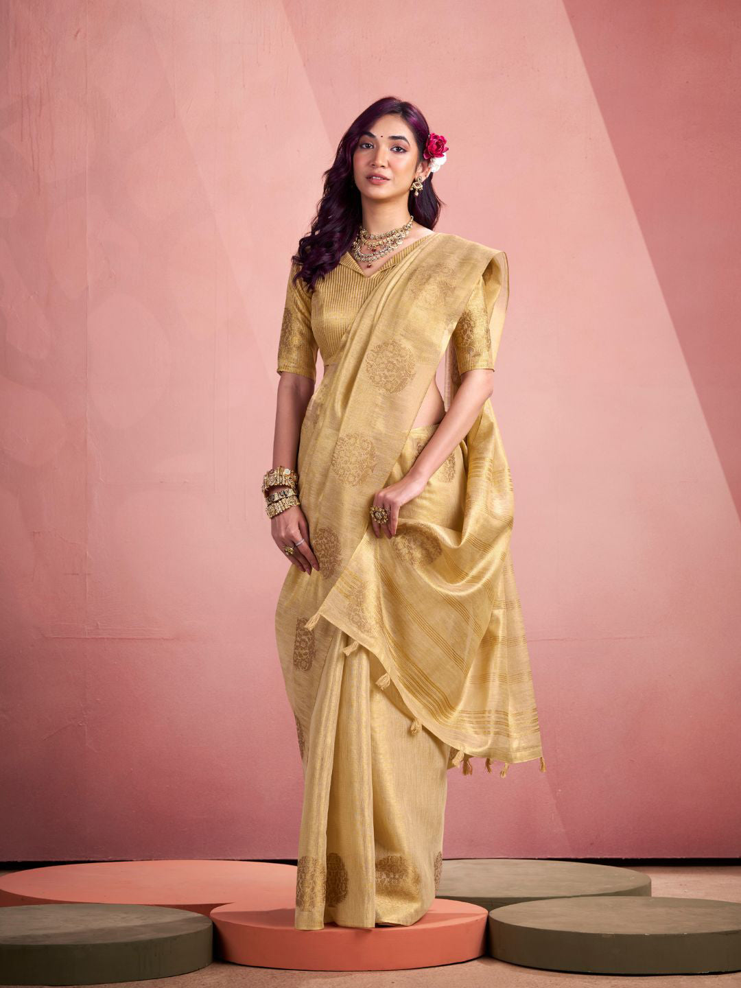 Urban Pallu Woven Design Silk Blend Traditional Saree