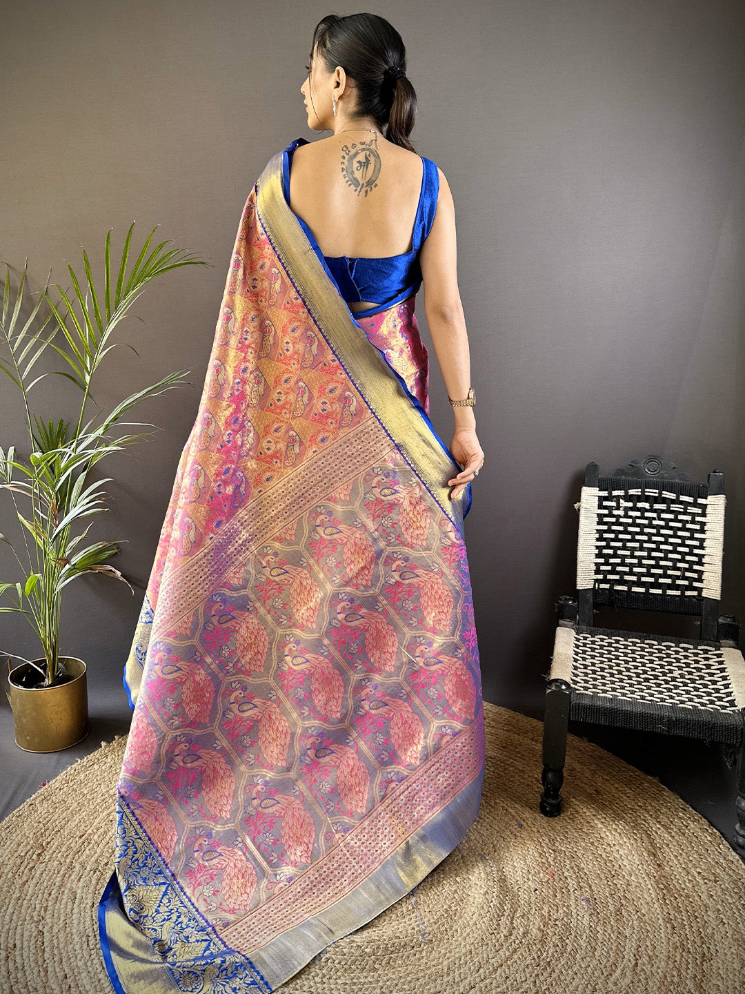 Urban Pallu Woven Design Silk Blend Traditional Saree