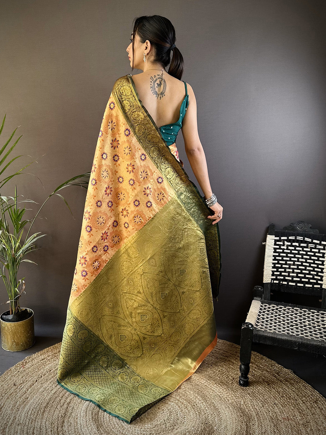 Urban Pallu Woven Design Silk Blend Traditional Saree