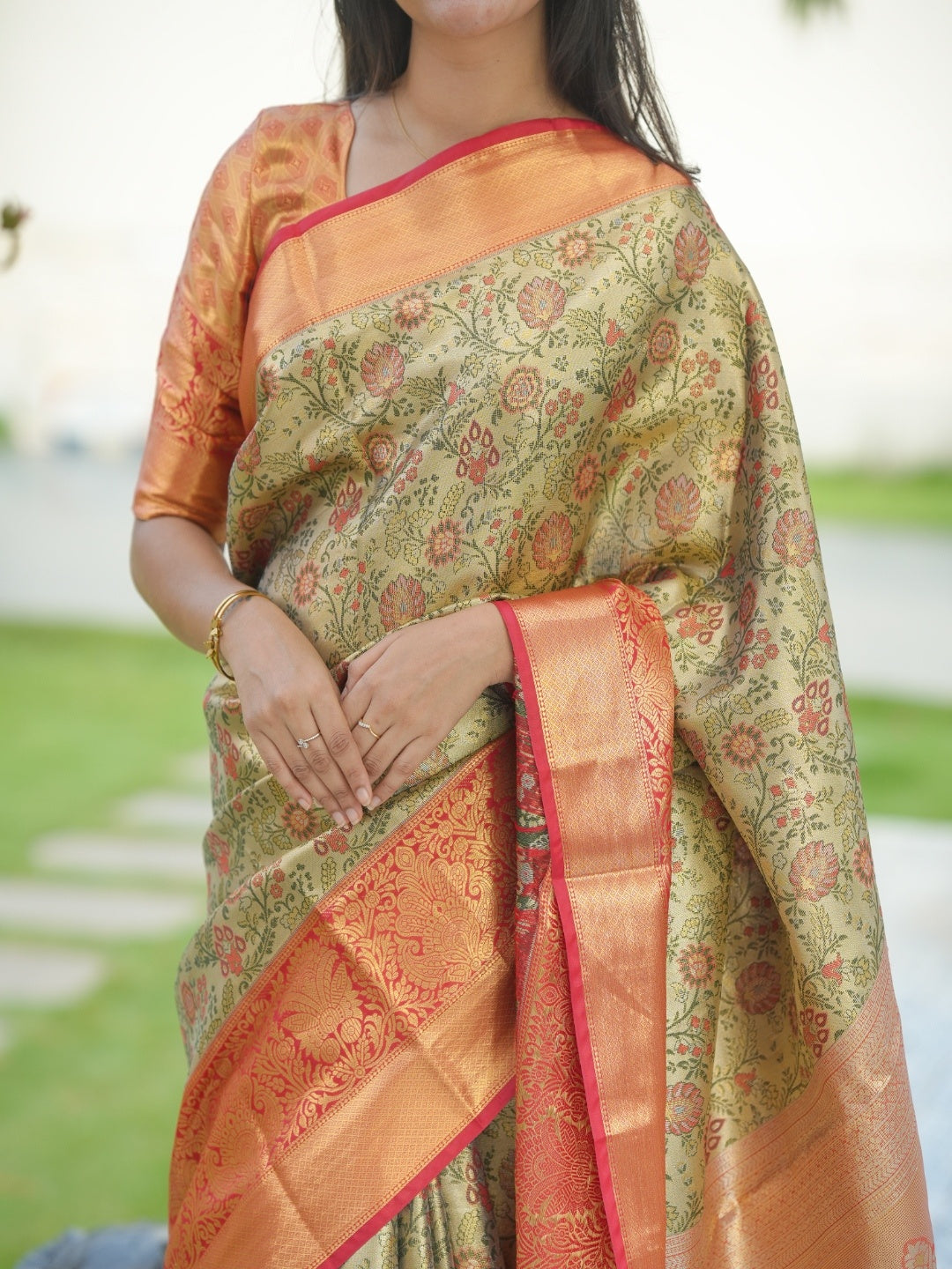 Urban Pallu Woven Design Art Silk Traditional Saree