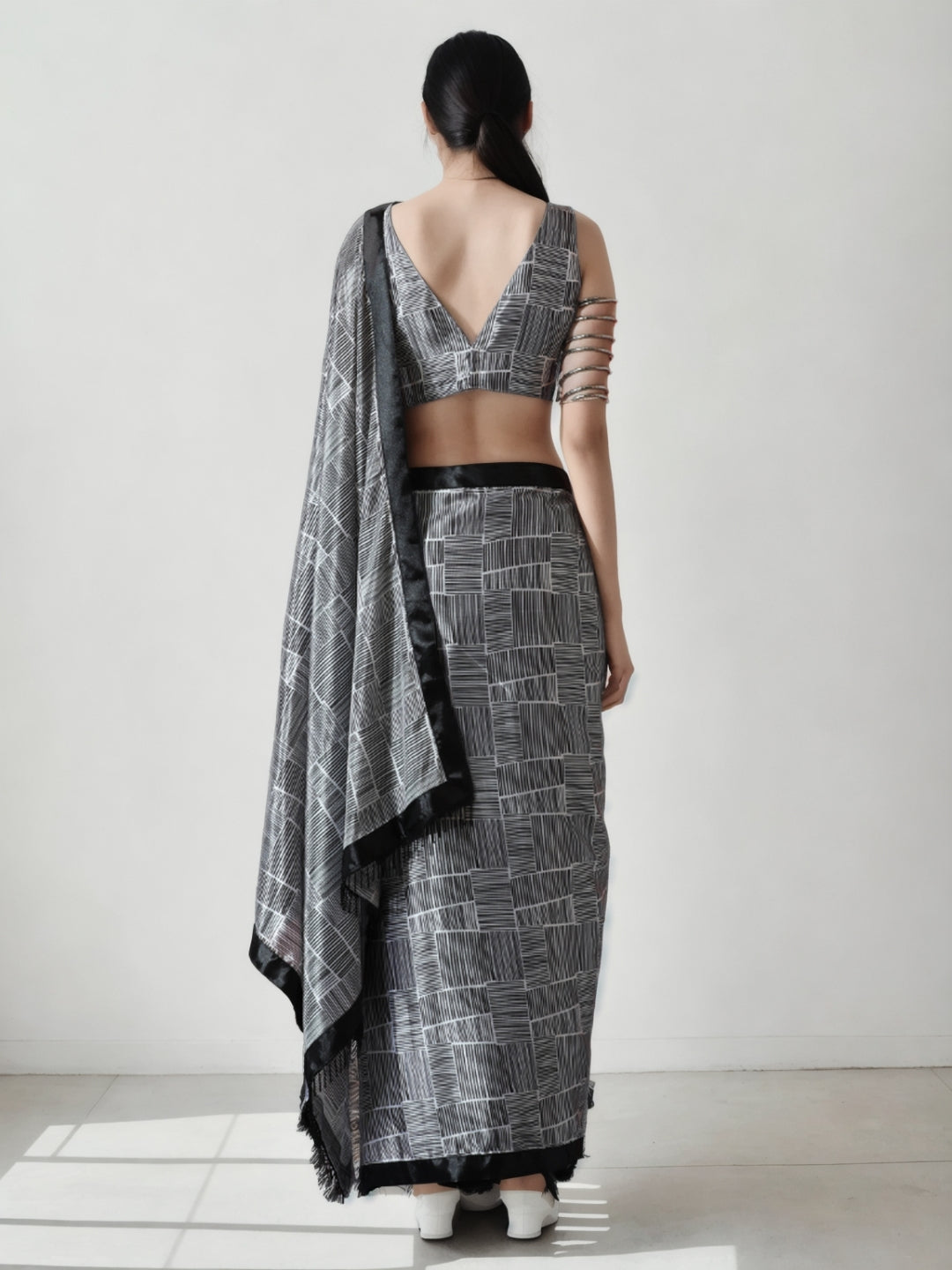 Urban Pallu Woven Design Silk Blend Fusion Saree