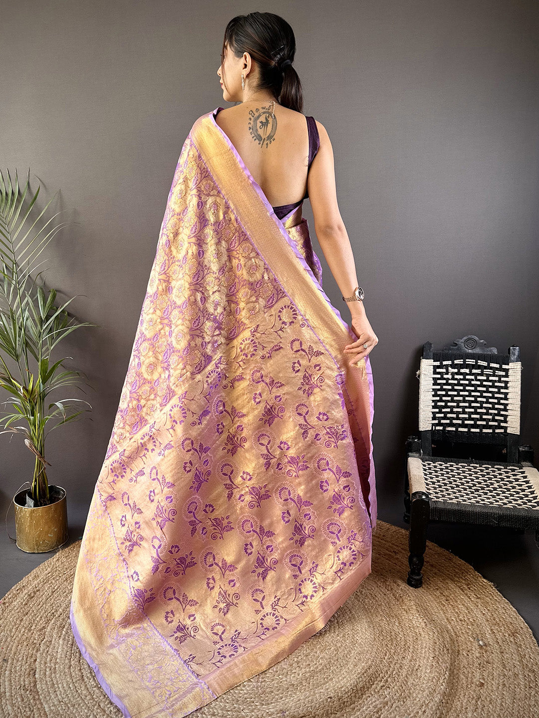 Urban Pallu Woven Design Silk Blend Traditional Saree