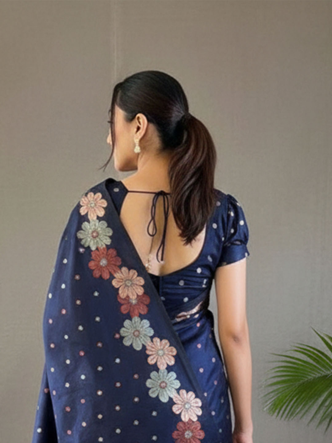 Urban Pallu Woven Design Silk Blend Work Saree