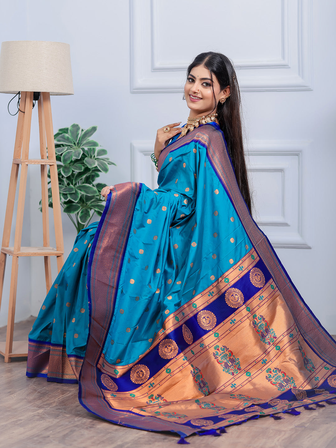 Urban Pallu Woven Design Art Silk Traditional Saree