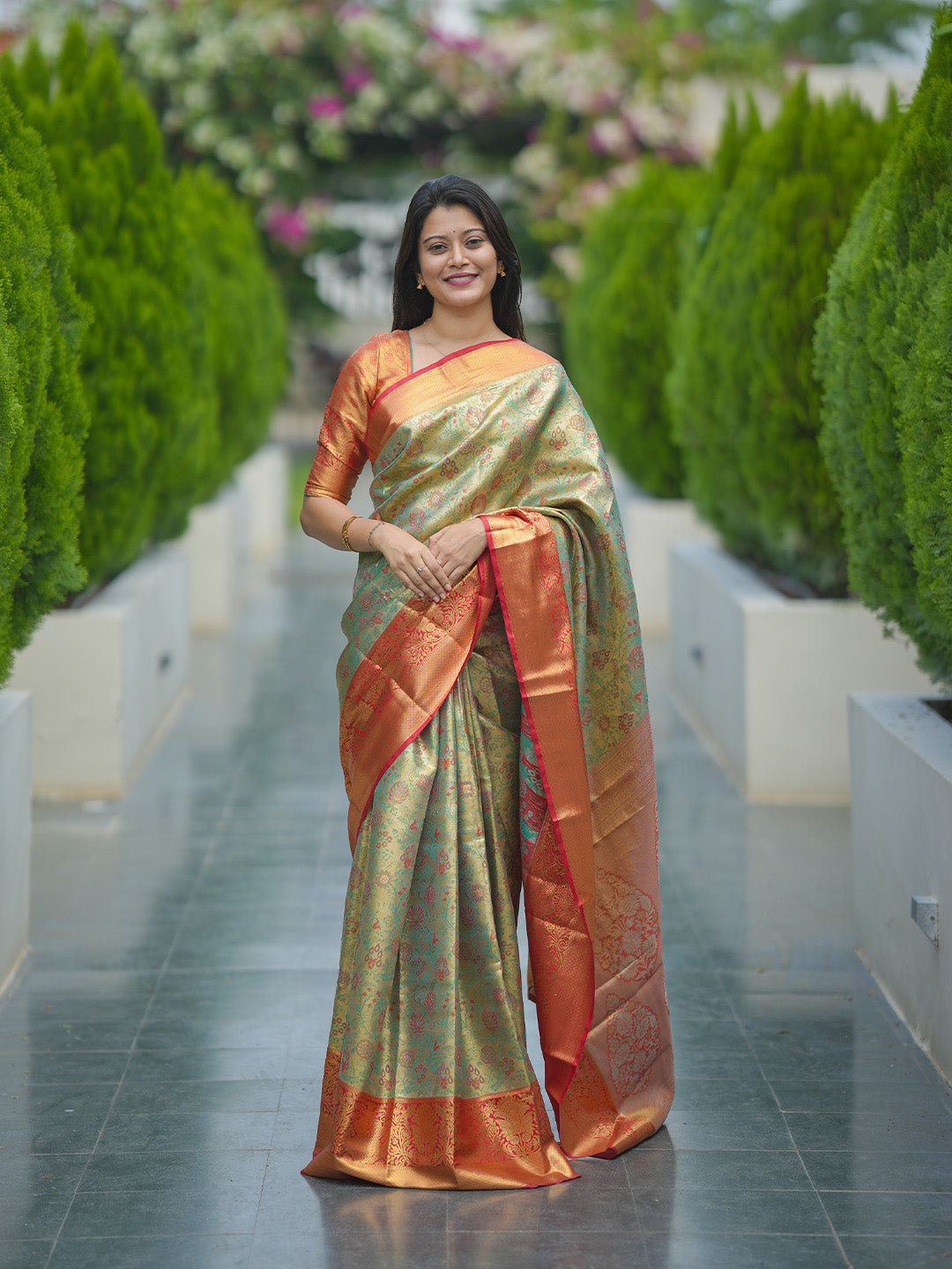 Urban Pallu Woven Design Art Silk Traditional Saree