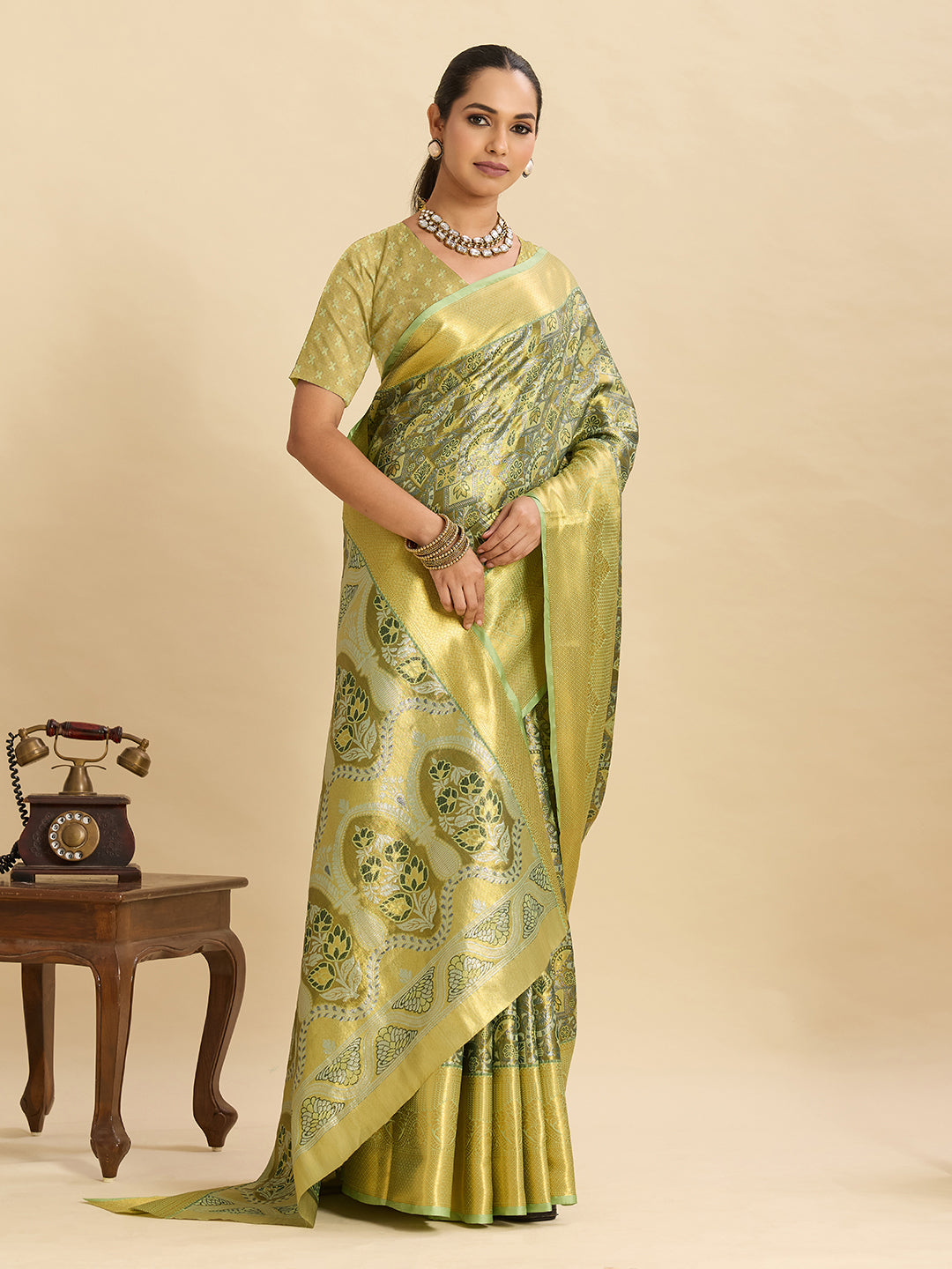 Urban Pallu Woven Design Silk Blend Party Saree