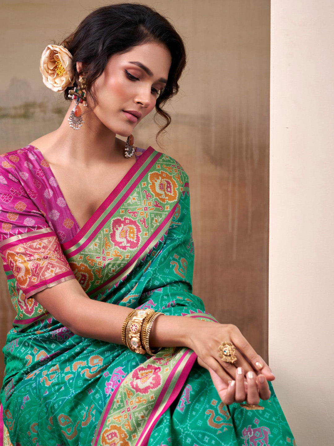 Urban Pallu Woven Design Cotton Blend Daily Saree