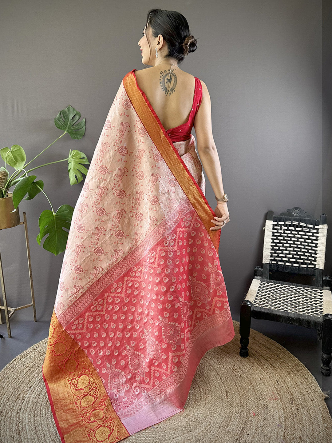 Urban Pallu Woven Design Silk Blend Traditional Saree