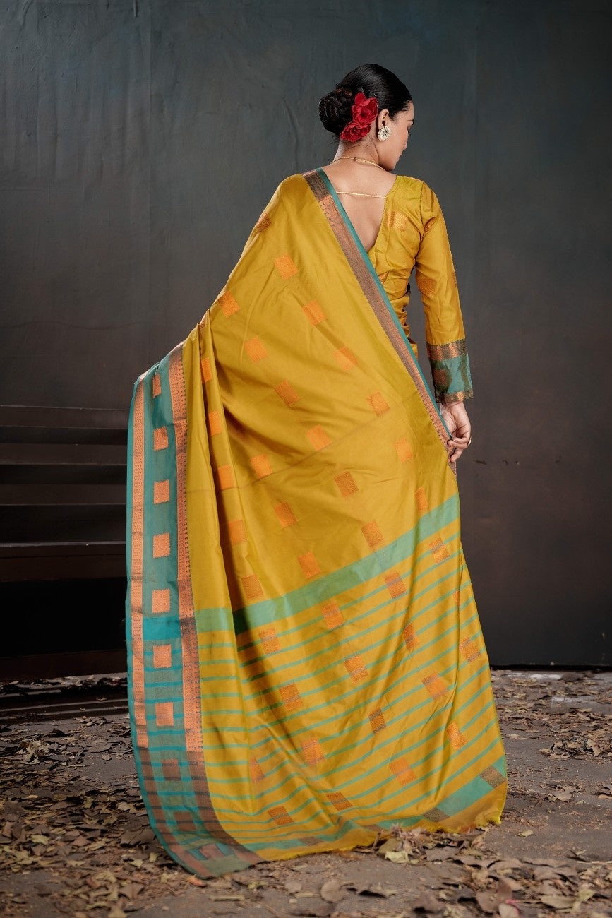 Urban Pallu Floral Sequinned Silk Blend Fusion Saree