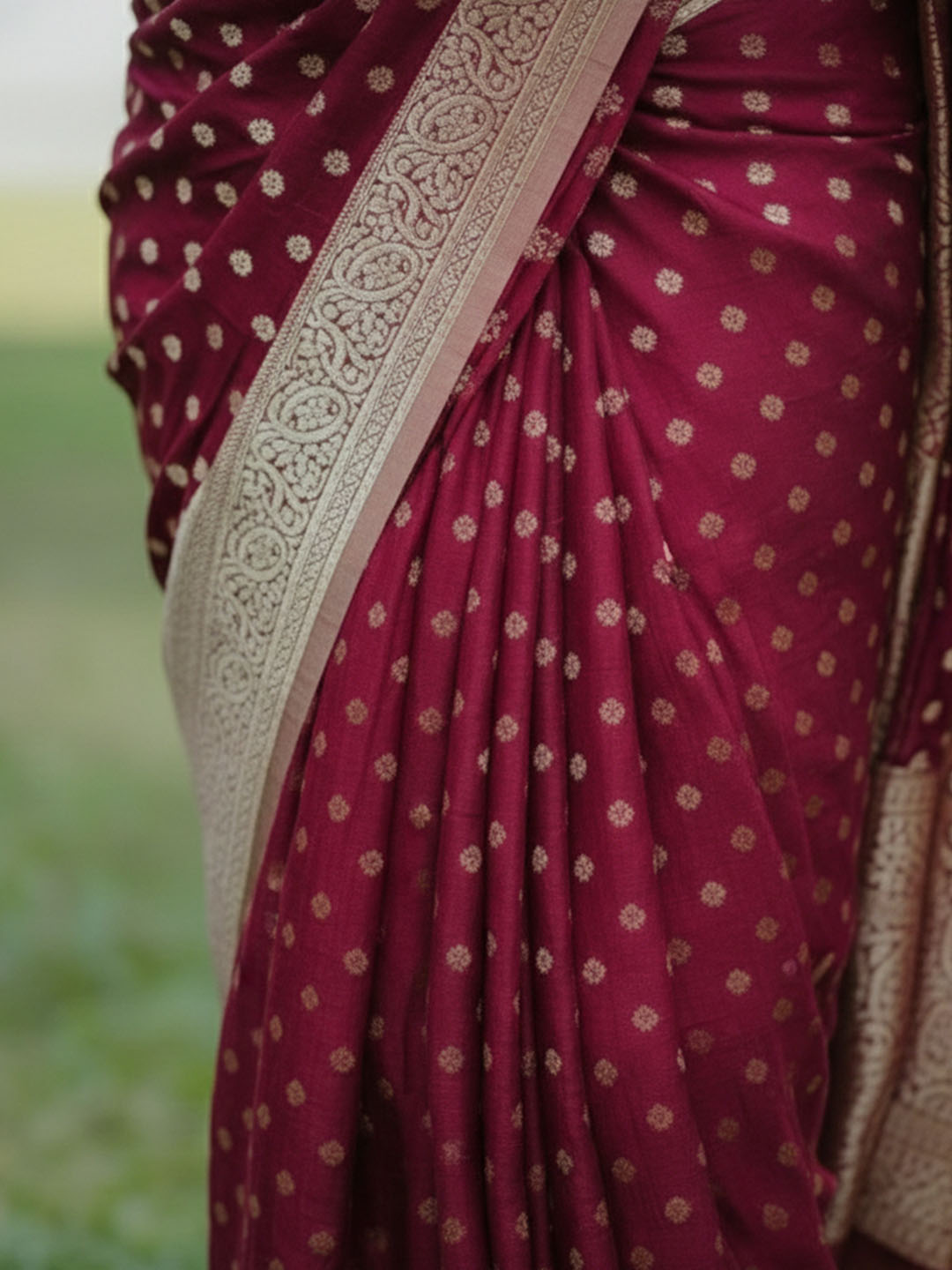 Urban Pallu Woven Design Silk Blend Work Saree