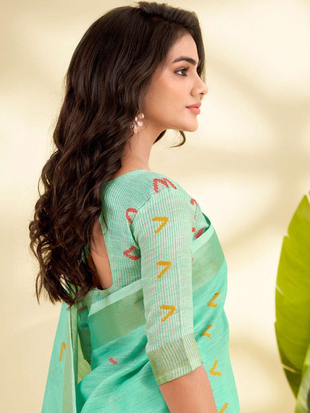 Urban Pallu Woven Design Cotton Blend Daily Saree