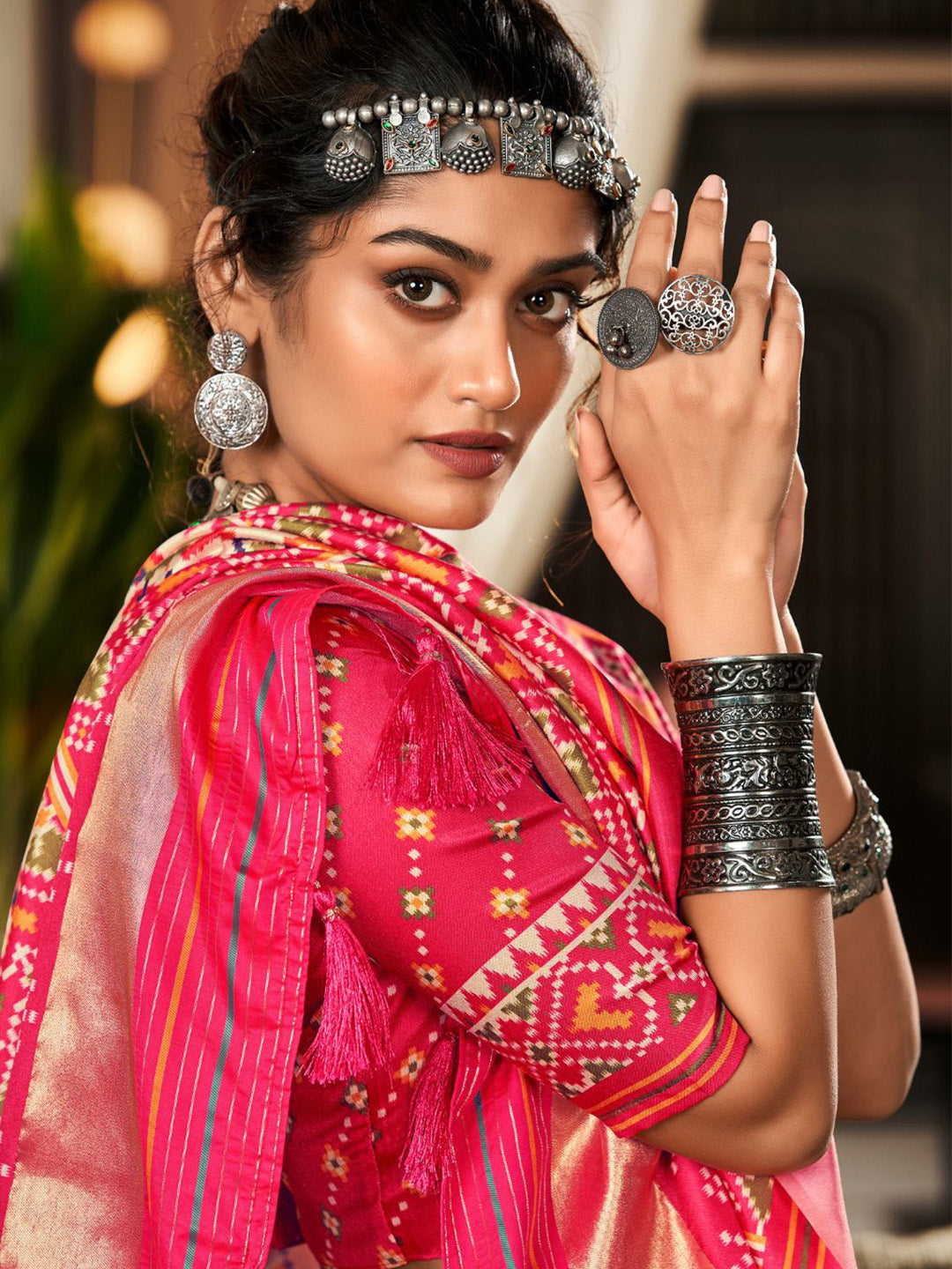 Urban Pallu Woven Design Cotton Blend Daily Saree