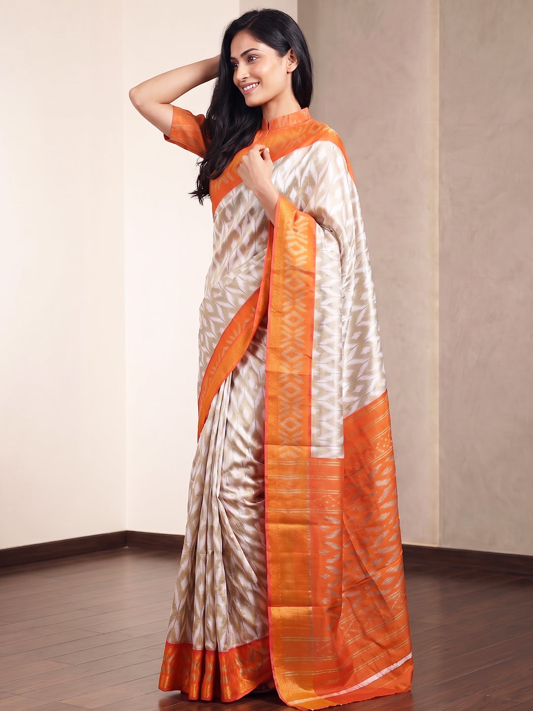 Urban Pallu Printed Silk Blend Festive Saree
