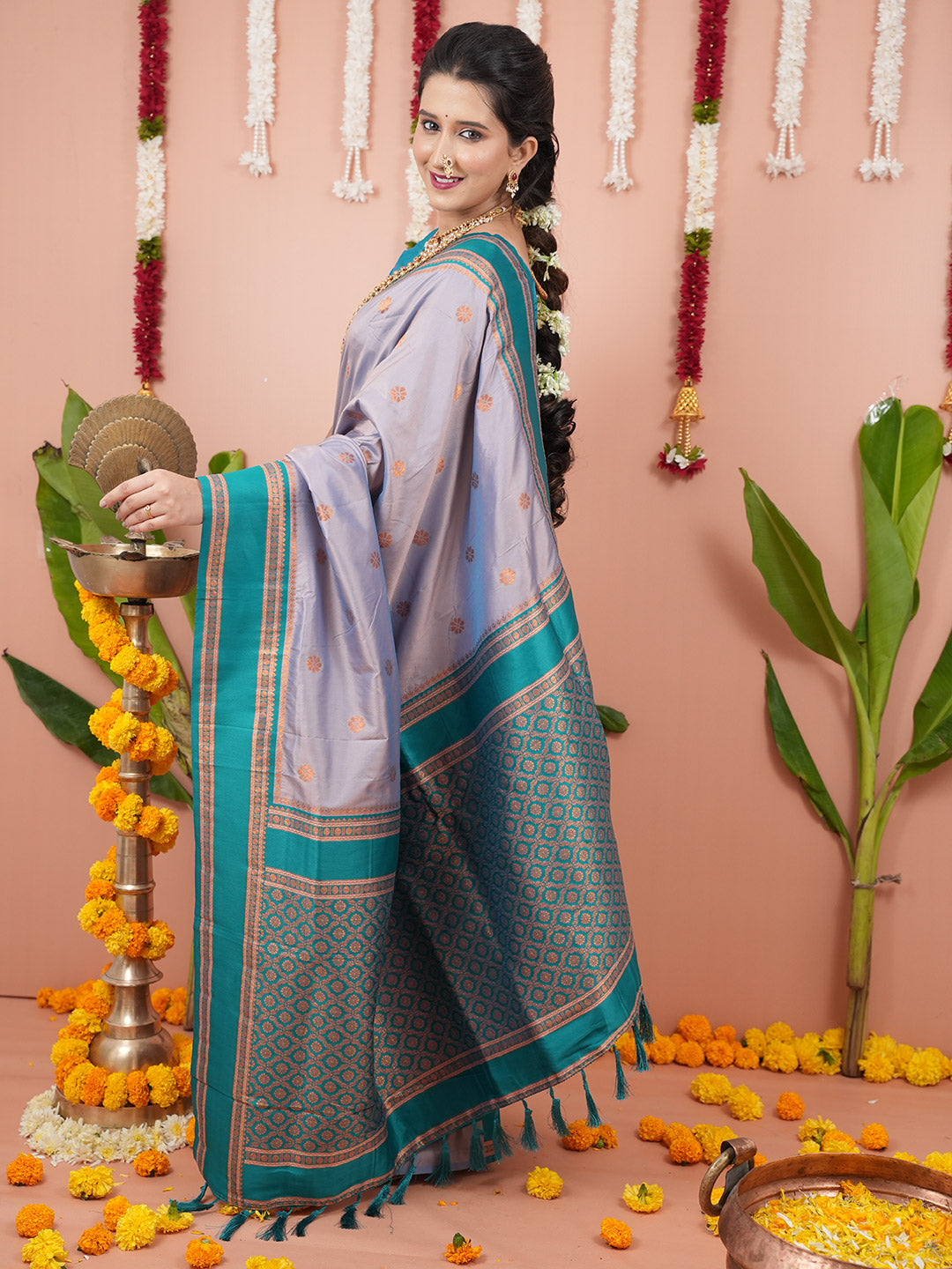 Urban Pallu Woven Design Silk Blend Traditional Saree