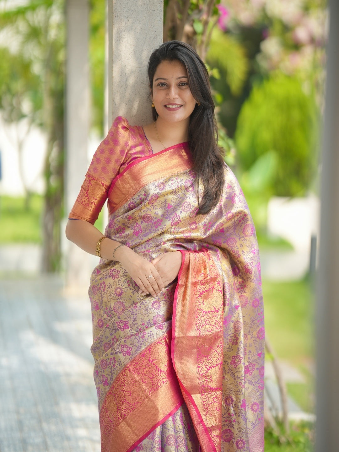 Urban Pallu Woven Design Art Silk Traditional Saree