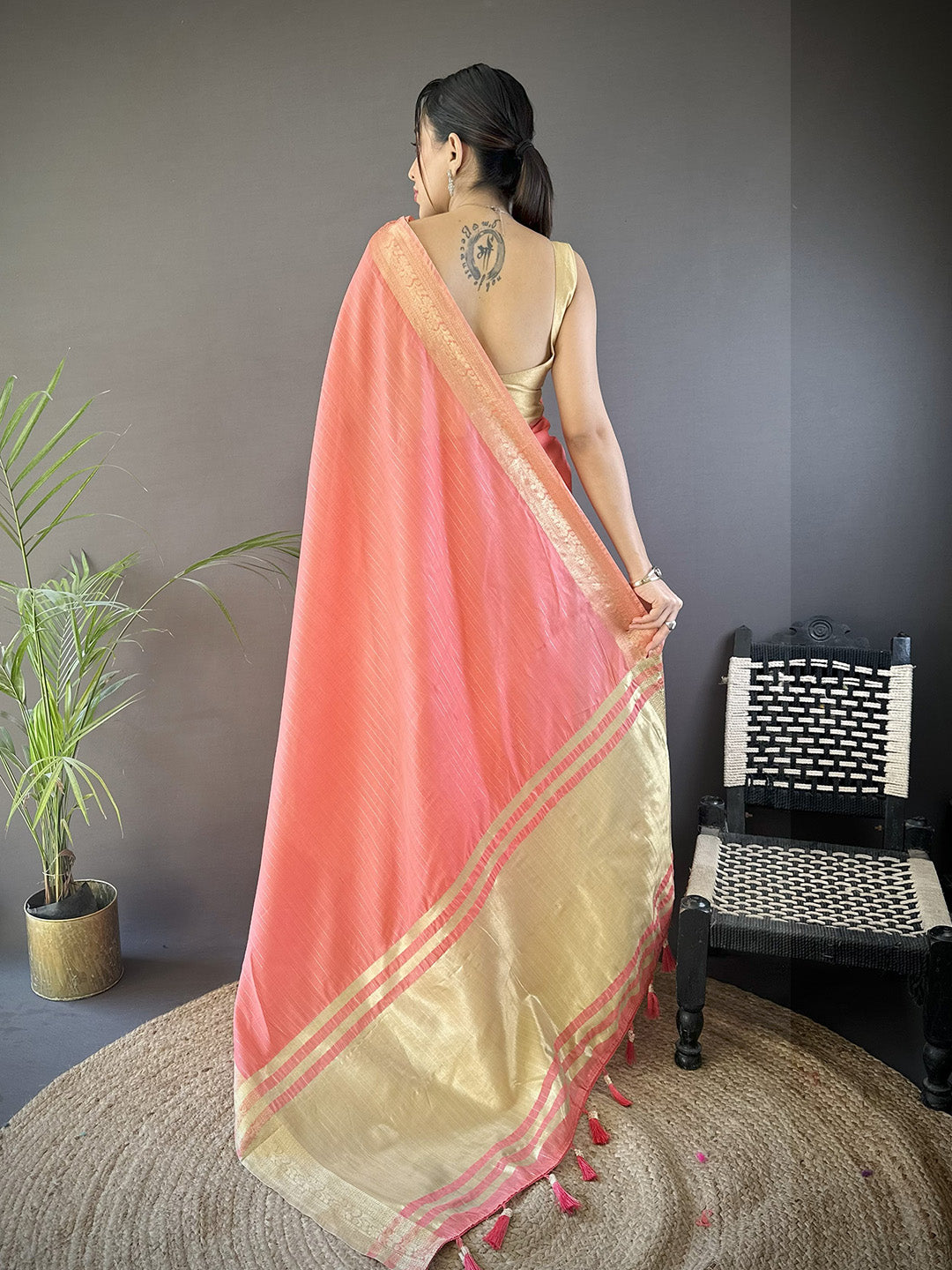 Urban Pallu Floral Sequinned Silk Blend Fusion Saree