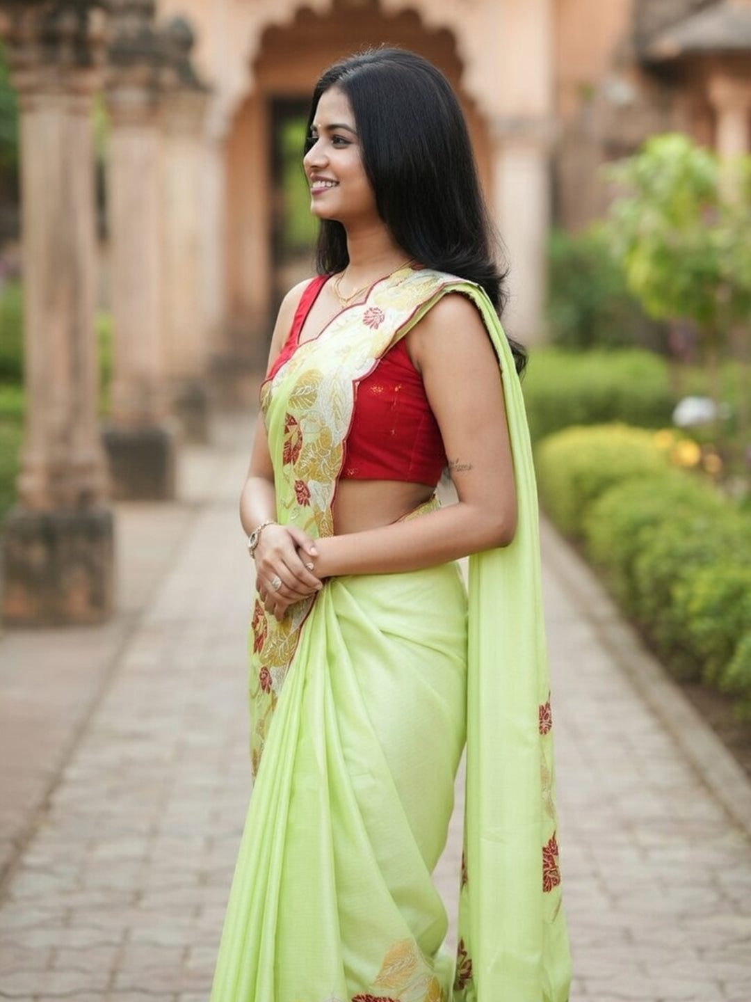 Urban Pallu Woven Design Poly Chiffon Traditional Saree