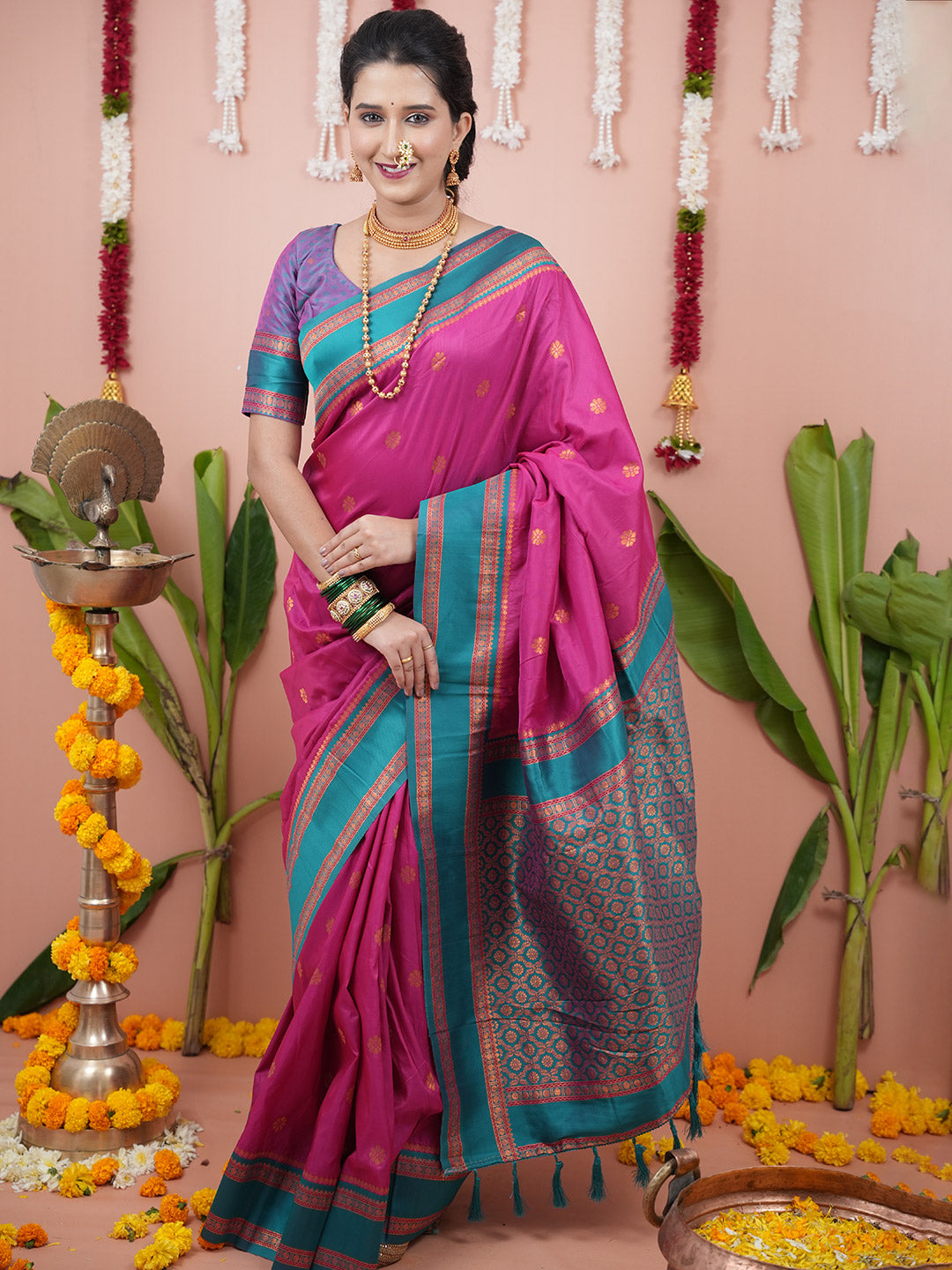 Urban Pallu Woven Design Silk Blend Traditional Saree