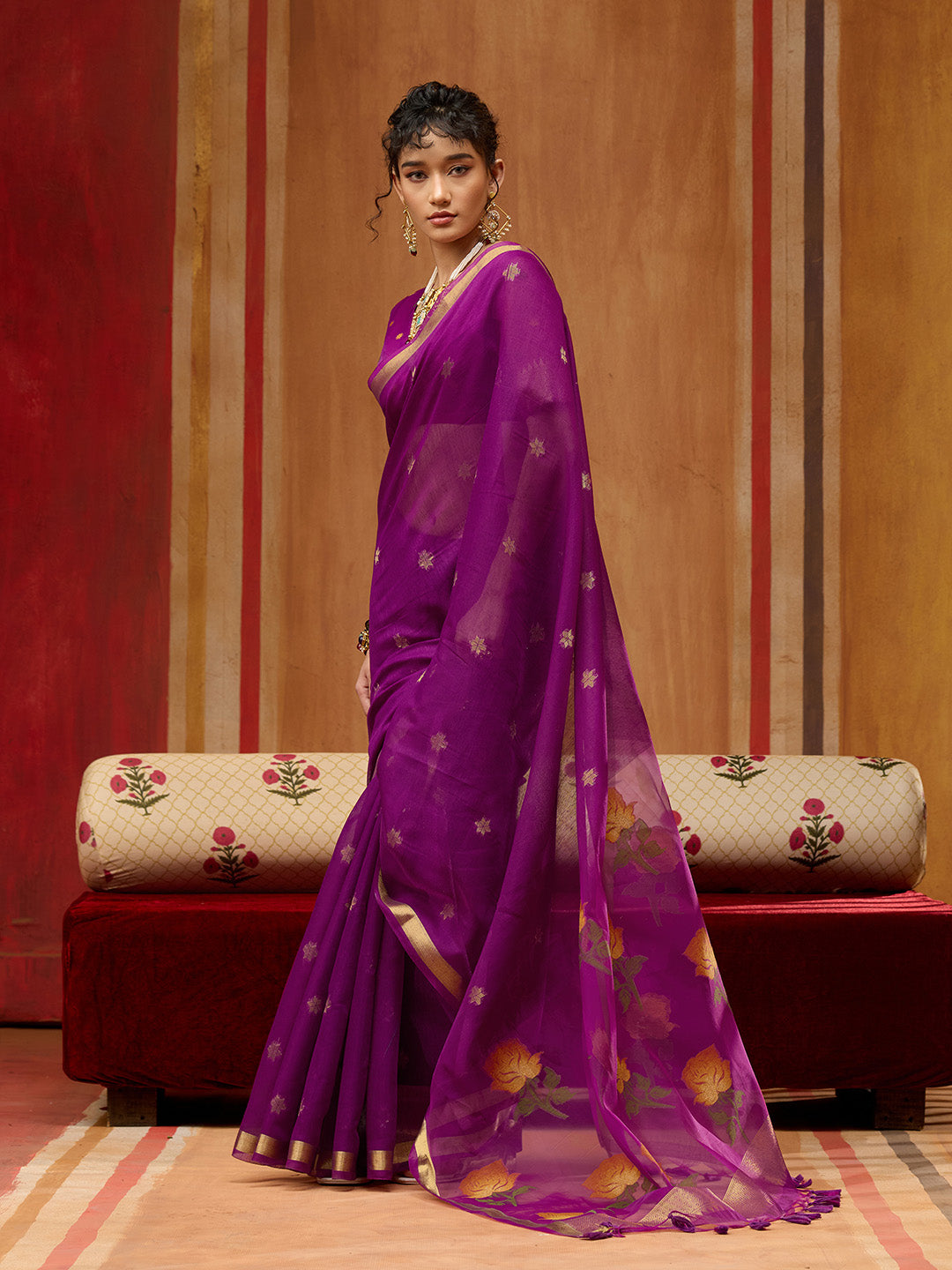 Urban Pallu Printed Satin Party Saree