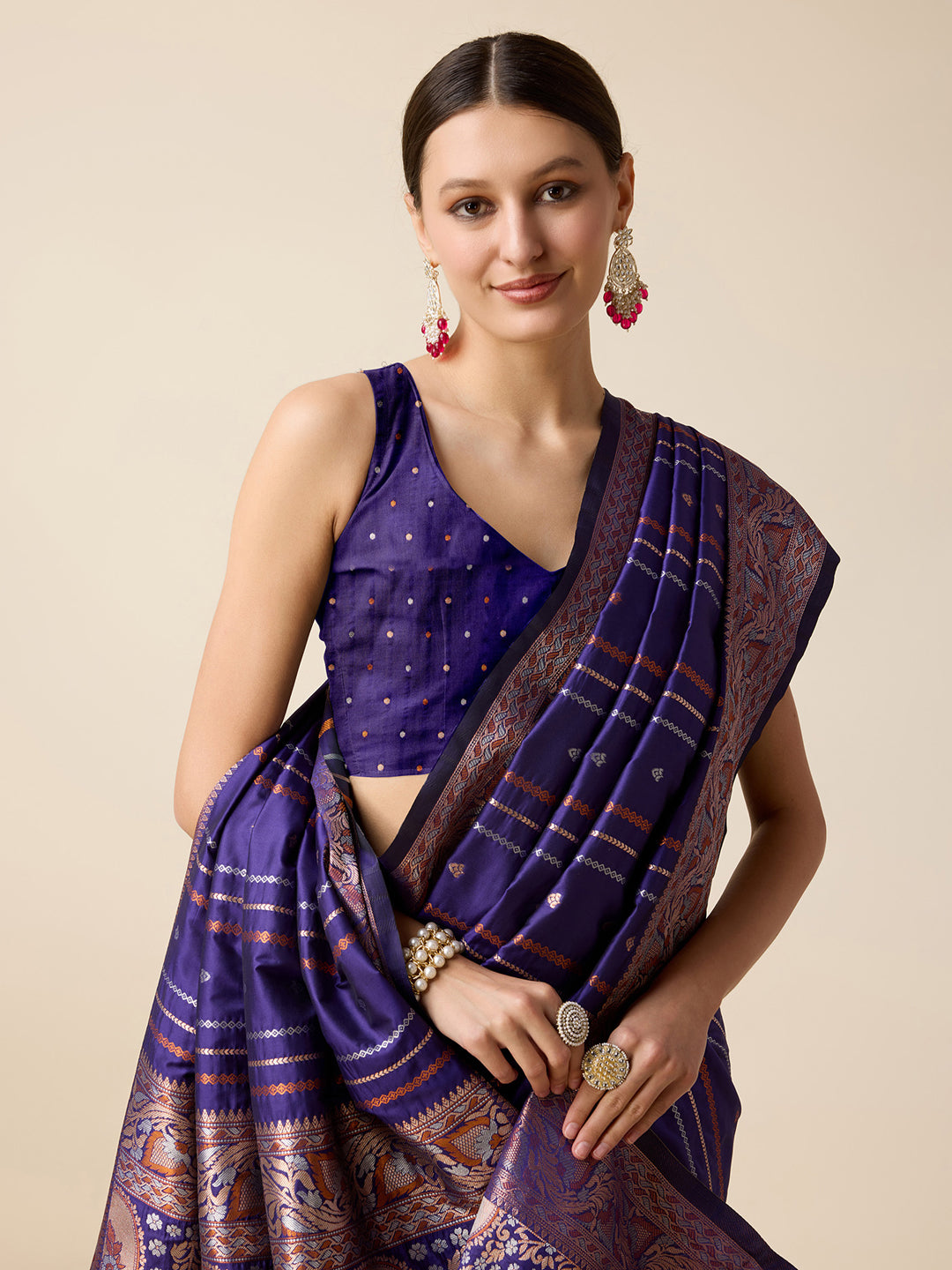 Urban Pallu Woven Design Silk Blend Party Saree