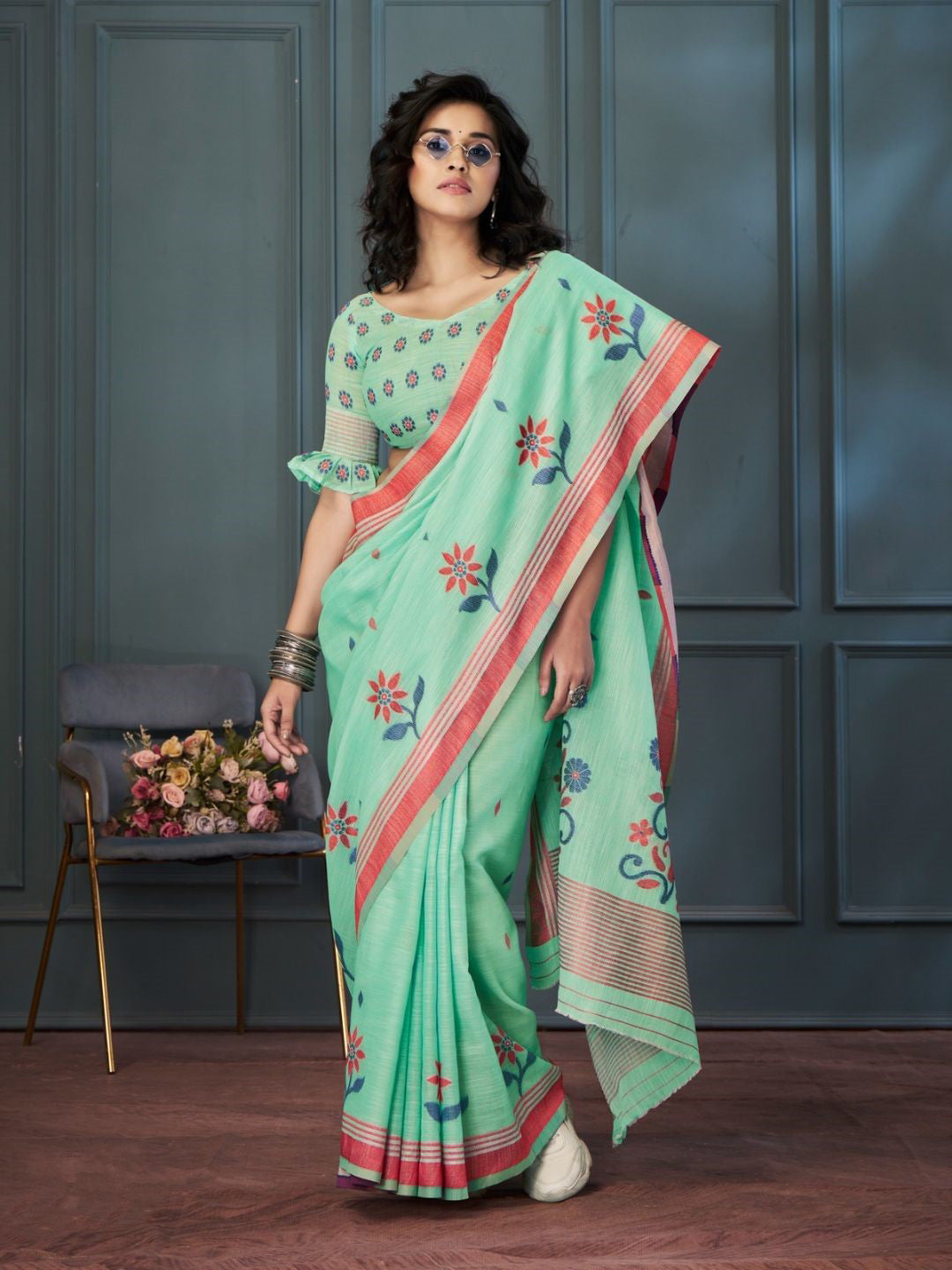 Urban Pallu Solid Cotton Blend Daily Saree
