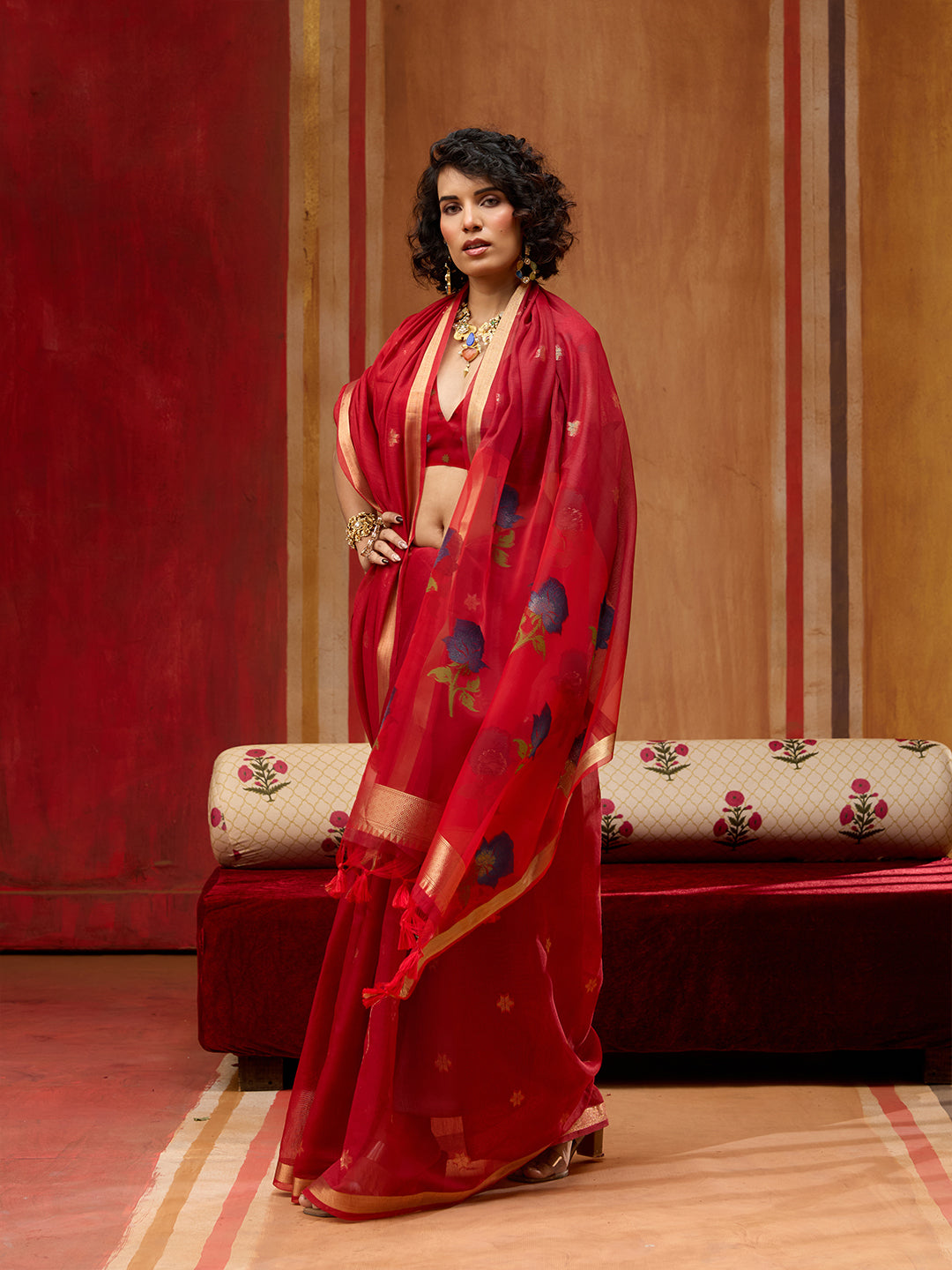 Urban Pallu Printed Satin Party Saree