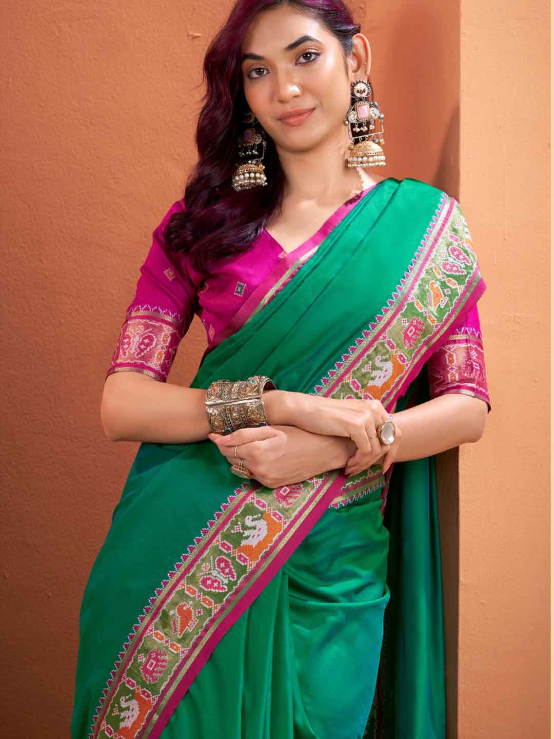 Urban Pallu Solid Silk Blend Festive Saree