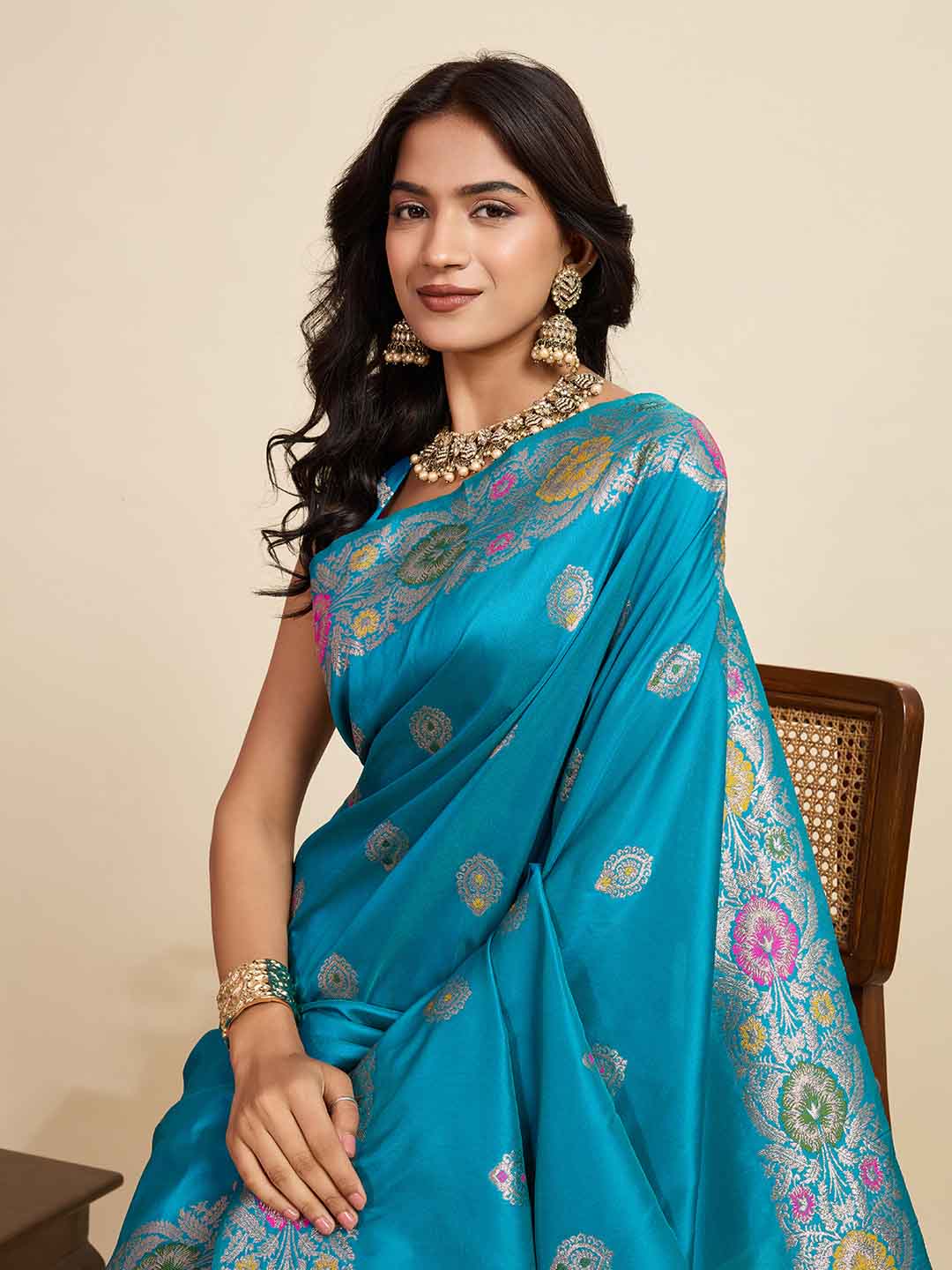Urban Pallu Woven Design Silk Blend Party Saree