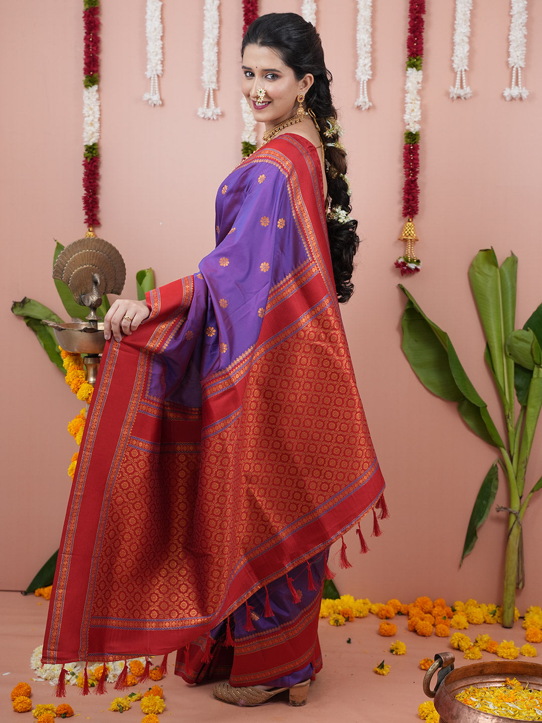 Urban Pallu Woven Design Silk Blend Traditional Saree