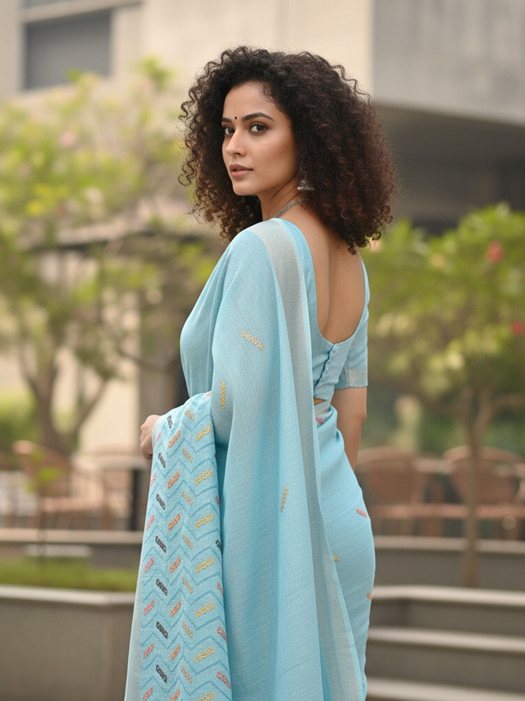 Urban Pallu Floral Sequinned Silk Blend Fusion Saree