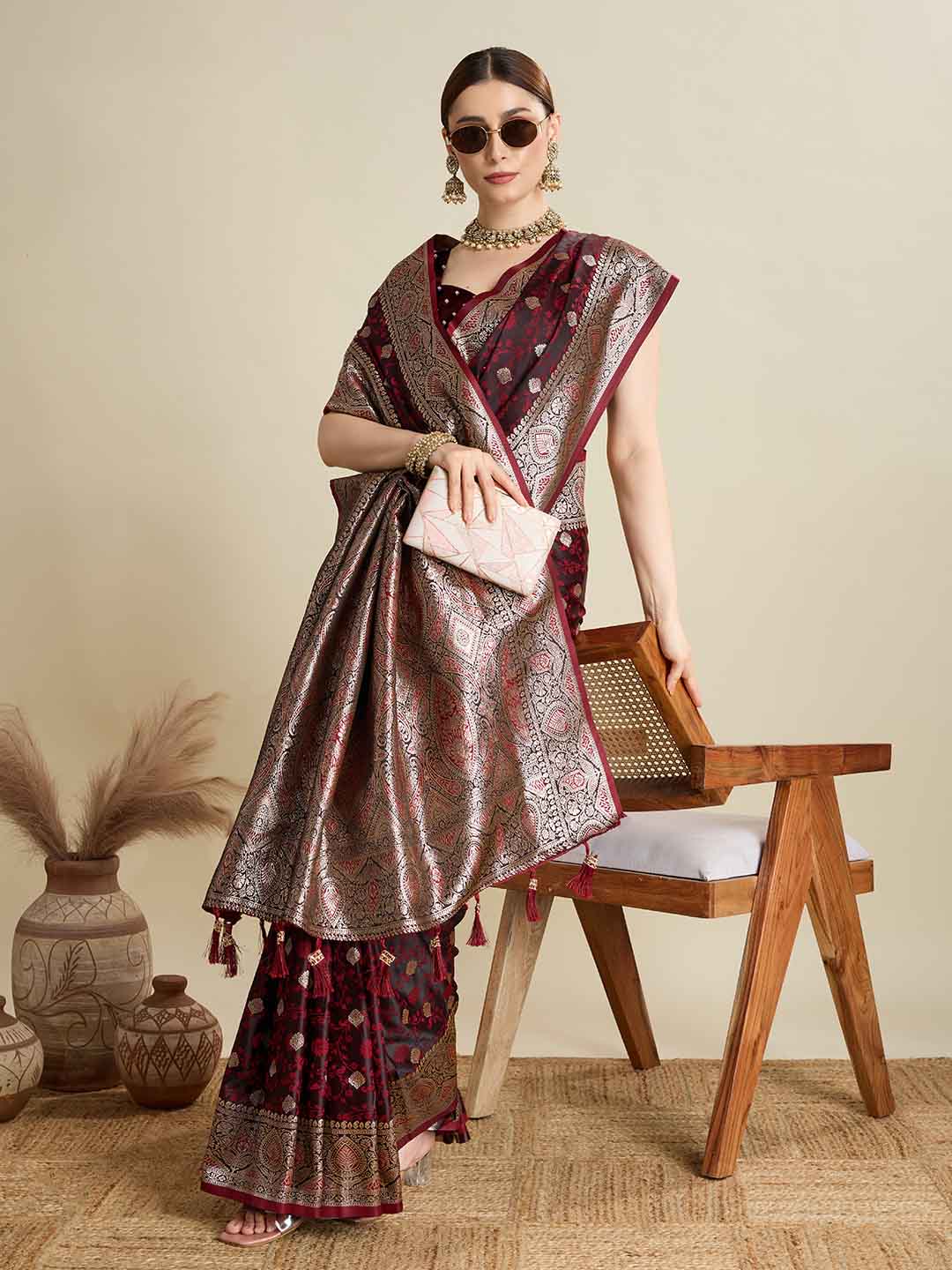 Urban Pallu Woven Design Silk Blend Party Saree