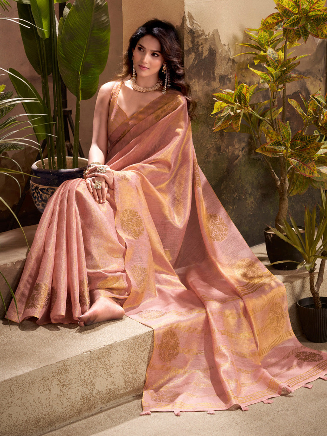 Urban Pallu Woven Design Silk Blend Traditional Saree