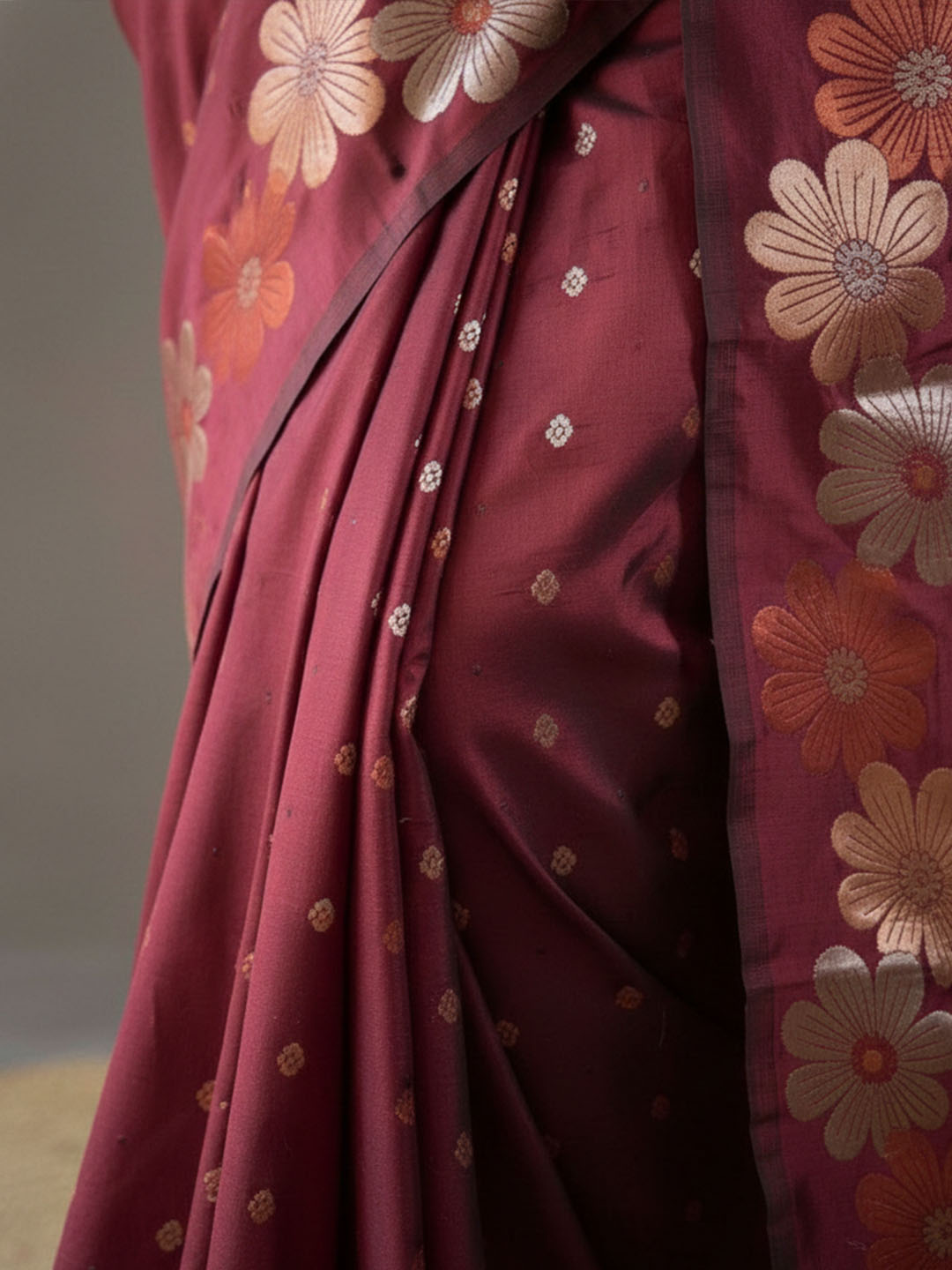 Urban Pallu Woven Design Silk Blend Work Saree