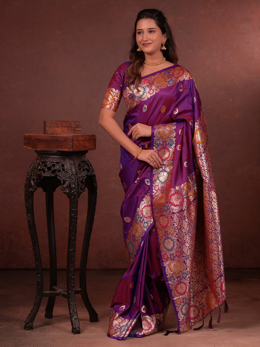 Urban Pallu Woven Design Silk Blend Traditional Saree