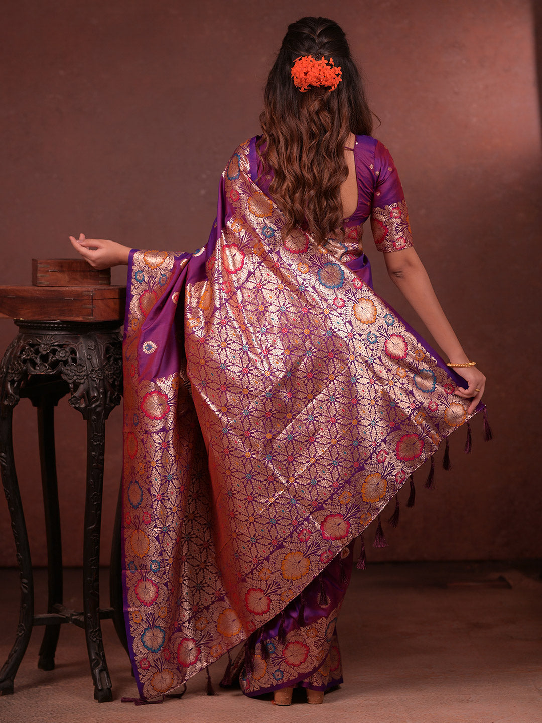 Urban Pallu Woven Design Silk Blend Traditional Saree