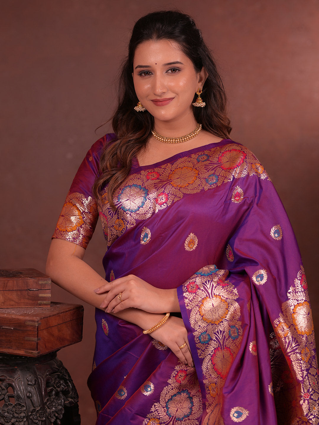 Urban Pallu Woven Design Silk Blend Traditional Saree