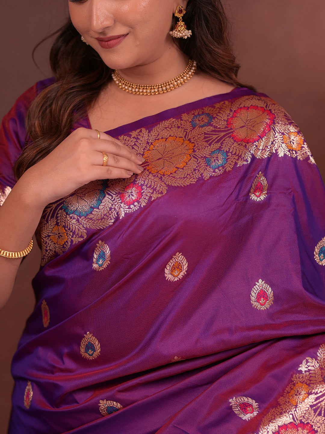 Urban Pallu Woven Design Silk Blend Traditional Saree