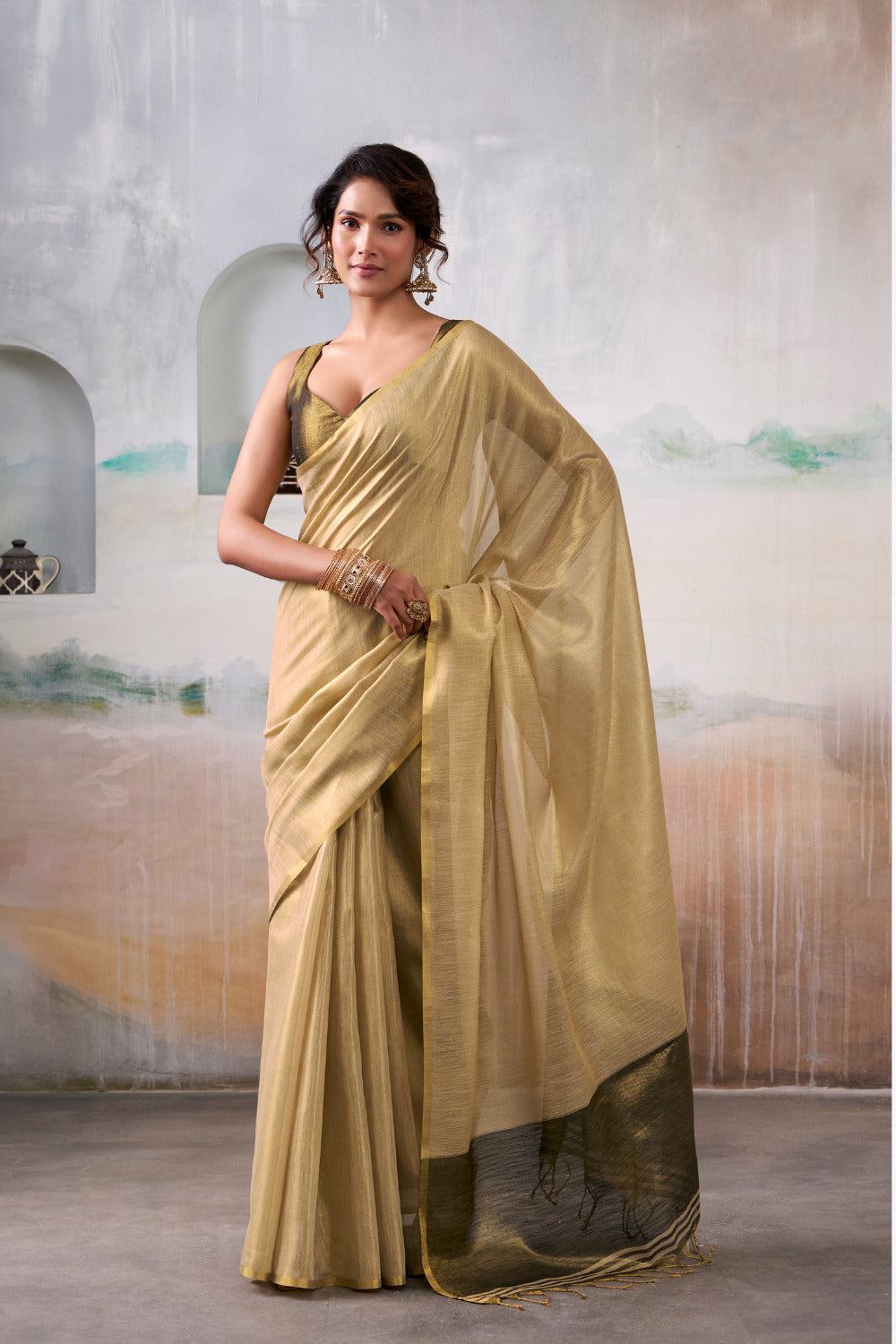 Urban Pallu Woven Design Cotton Blend Daily Saree