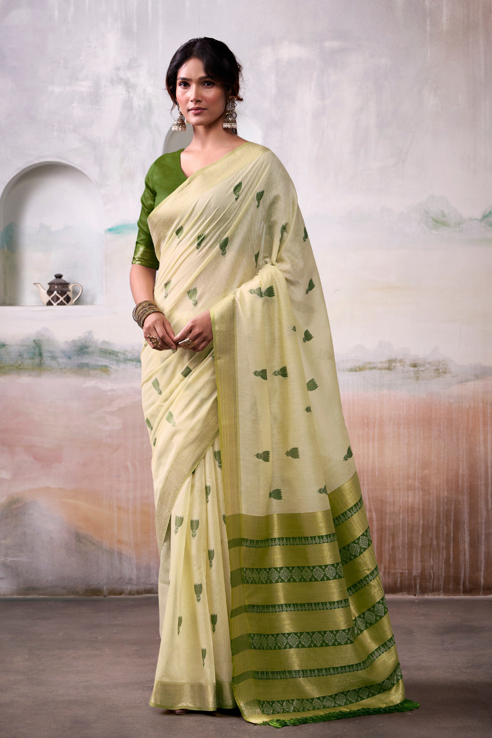 Urban Pallu Woven Design Cotton Blend Daily Saree