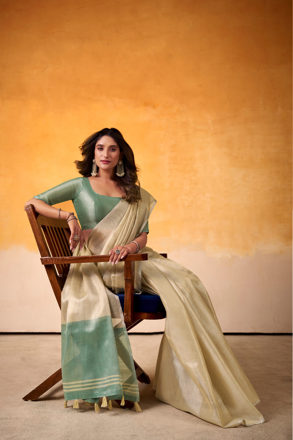 Urban Pallu Woven Design Cotton Blend Daily Saree