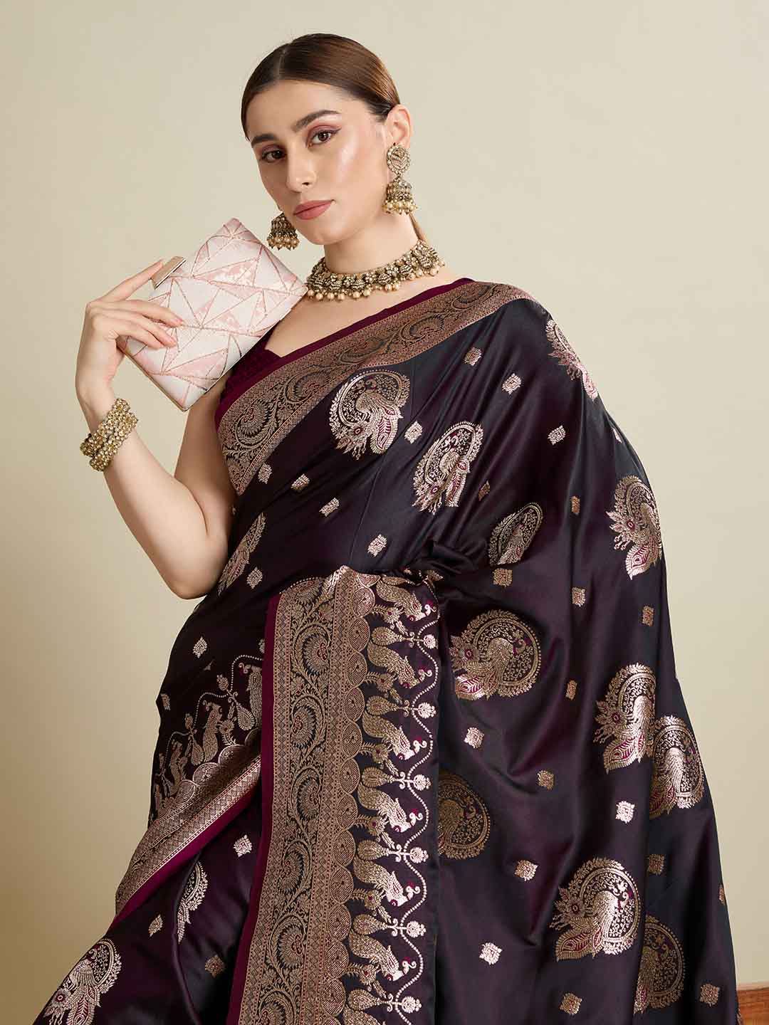 Urban Pallu Woven Design Silk Blend Party Saree