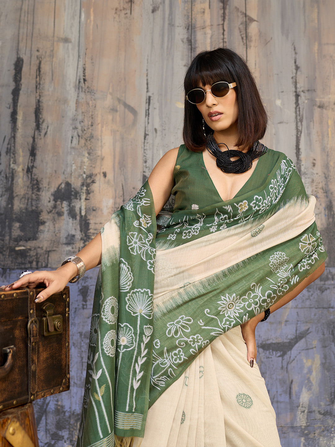 Urban Pallu Solid Silk Cotton Work Saree
