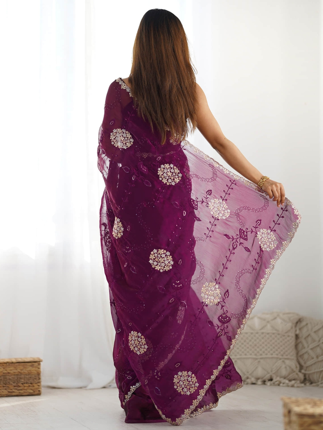Urban Pallu Embroidered Tissue Festive Saree