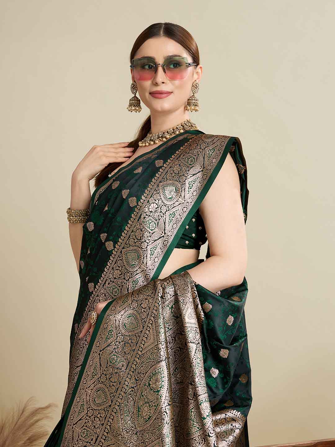 Urban Pallu Woven Design Silk Blend Party Saree