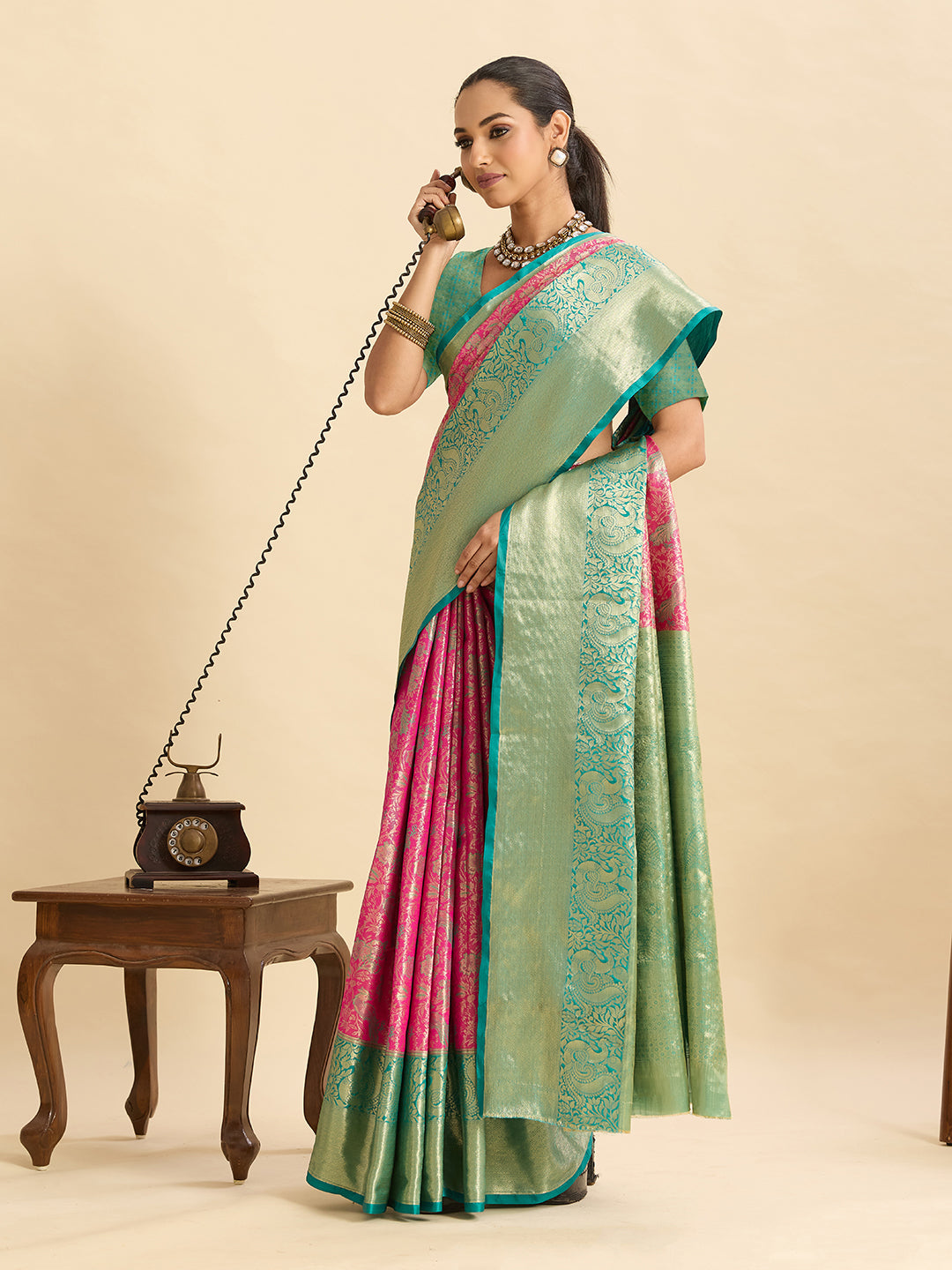 Urban Pallu Woven Design Silk Blend Festive Saree