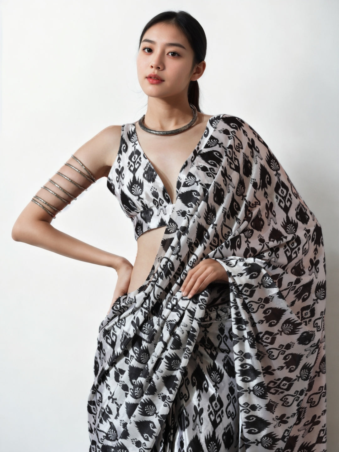 Urban Pallu Woven Design Silk Blend Fusion Saree